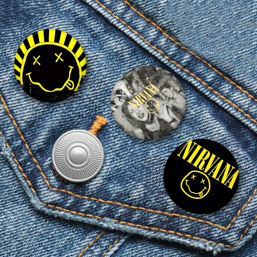 N-Nirvana Nuove spille Spilla  - Gaming Console Buttons recensione e prezzo